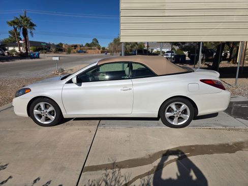 Used 2006 Toyota Solara SLE image 5