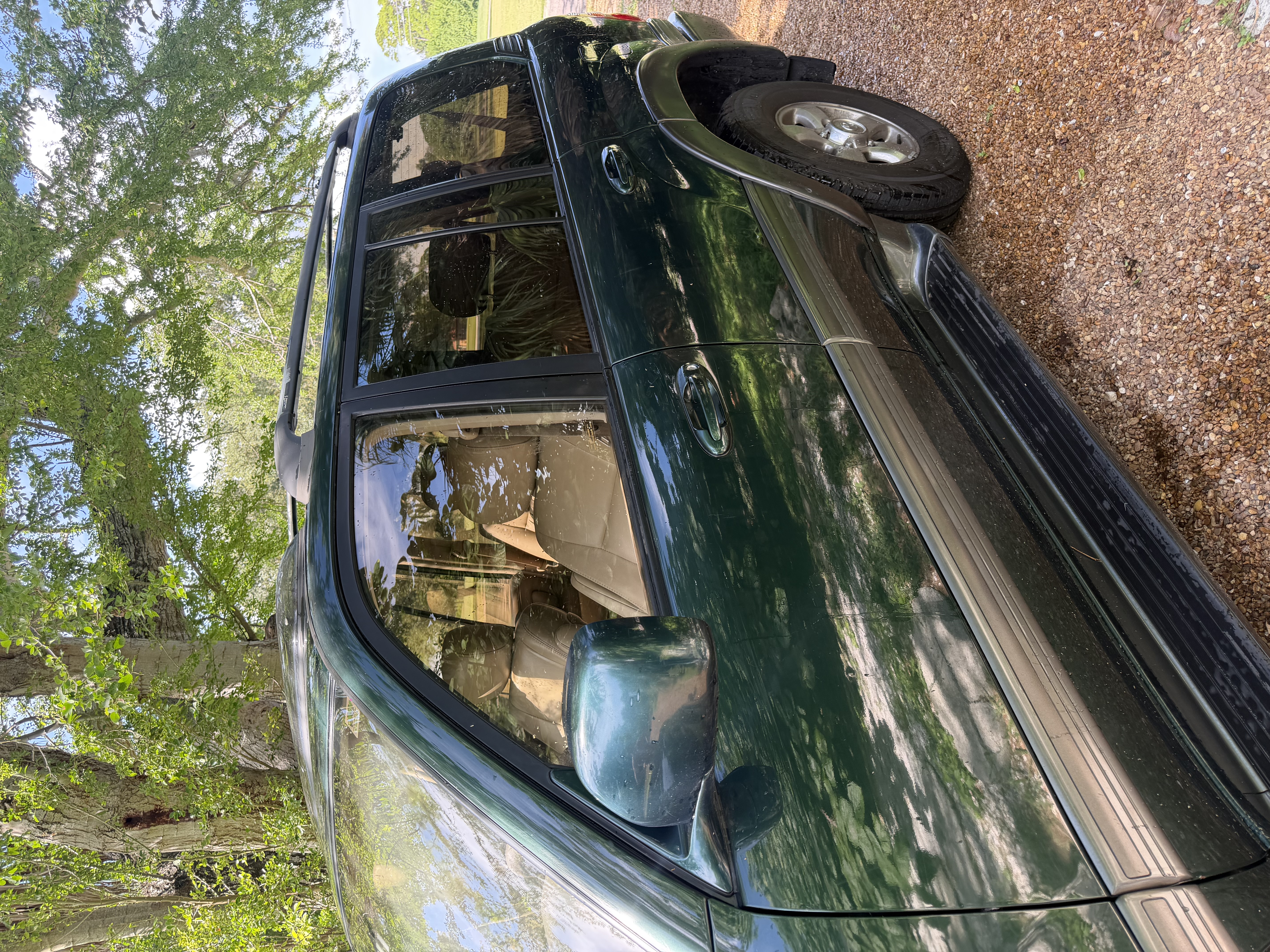 Used 2001 Toyota Land Cruiser AWD/4WD image 9