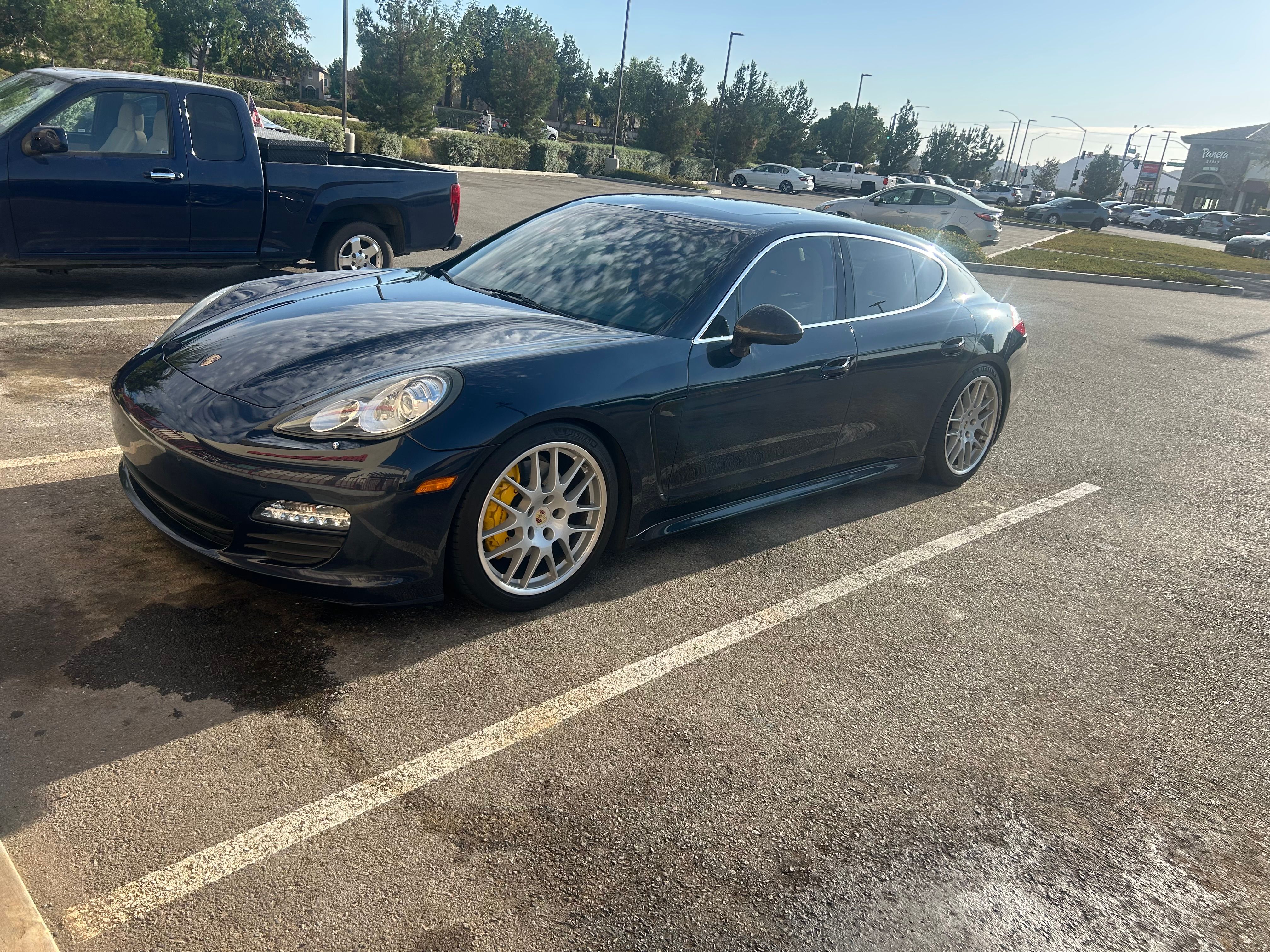 Used 2010 Porsche Panamera S RWD image 5