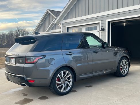 Used 2018 Land Rover Range Rover Sport HSE Dynamic image 4