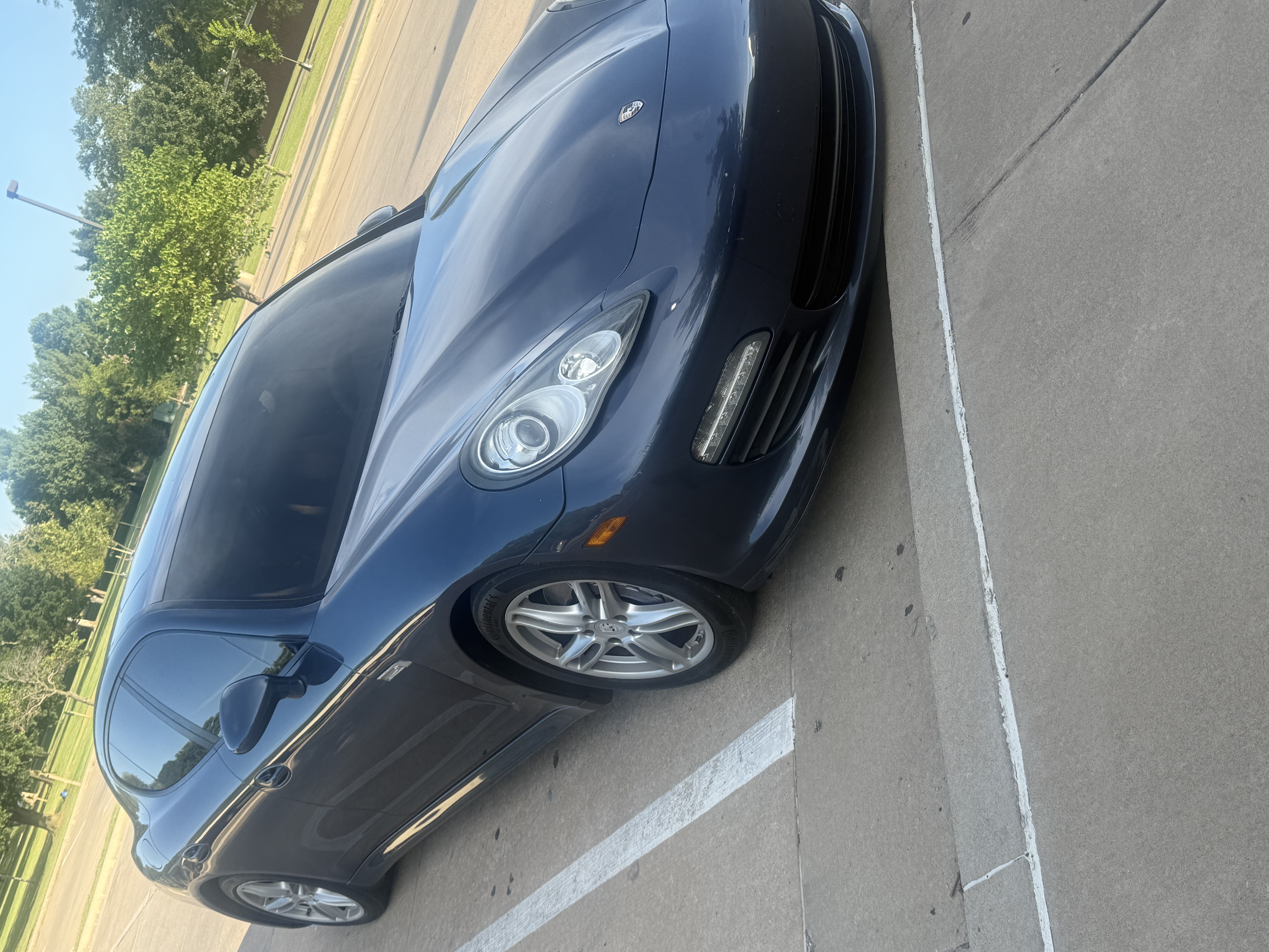 Used 2011 Porsche Panamera 4 AWD/4WD image 1