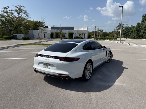 Used 2018 Porsche Panamera 4S AWD/4WD image 5