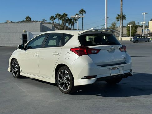 Used 2017 Toyota Corolla iM w/ Carpet Mat Package FWD image 6