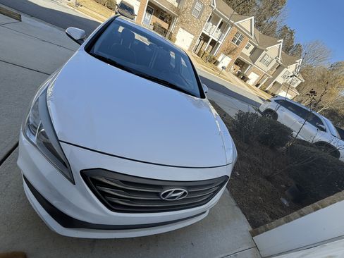 Used 2016 Hyundai Sonata Sport w/ Option Group 02 image 4