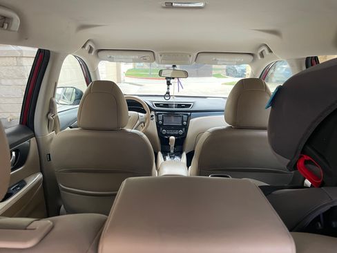 Used 2015 Nissan Rogue SL FWD image 16