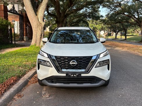 Used 2022 Nissan Rogue SV FWD image 10