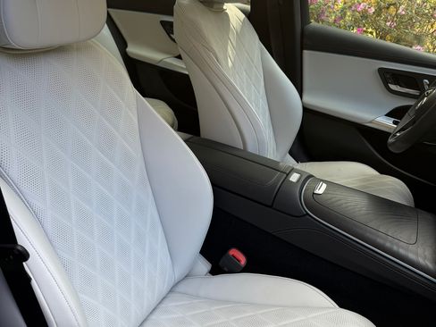 Used 2024 Mercedes-Benz E 450 4MATIC Sedan image 5