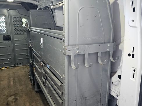 Used 2018 Ford Transit 250 130 Low Roof image 12