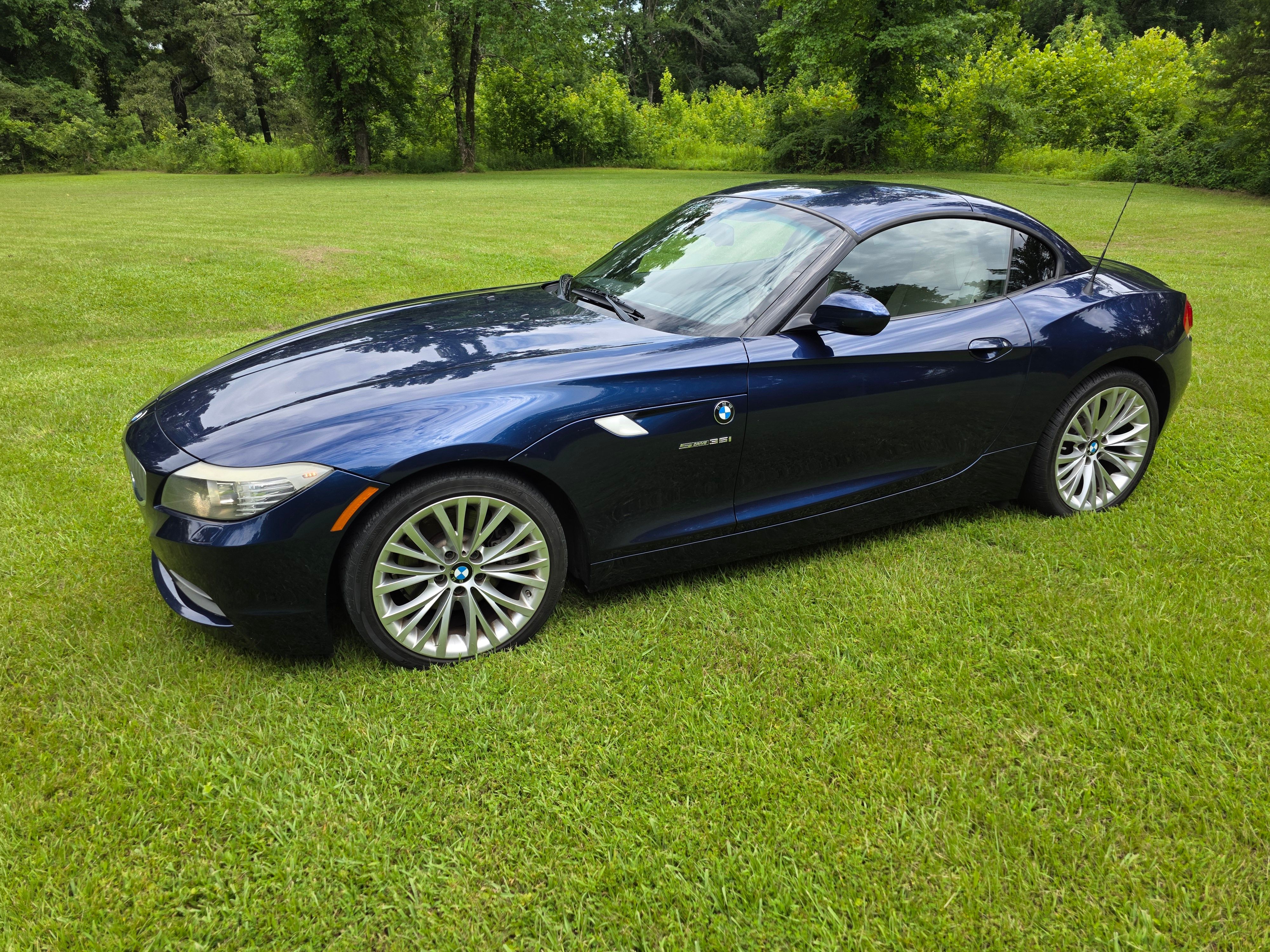 Used 2009 BMW Z4 sDrive35i RWD image 5