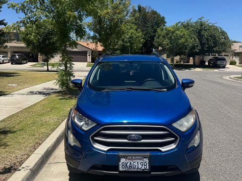 Used 2018 Ford EcoSport SE w/ SE Convenience Package FWD image 2