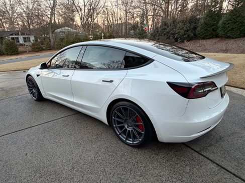 Used 2021 Tesla Model 3 Performance image 5