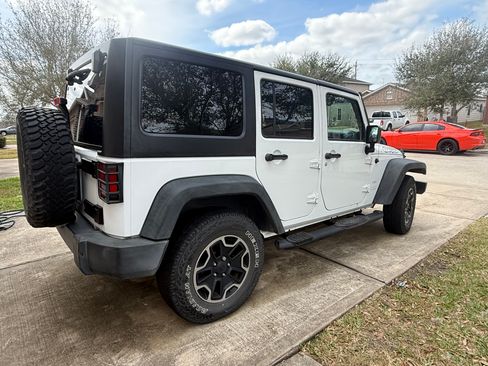 Used 2016 Jeep Wrangler Unlimited Sport w/ Quick Order Package 24S AWD/4WD image 4