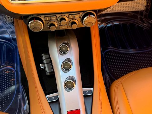 Used 2015 Ferrari California T image 10