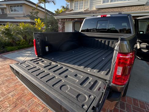 Used 2021 Ford F150 XLT w/ Equipment Group 302A High image 8