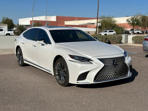 Used 2018 Lexus LS 500h w/ Luxury Package image 1