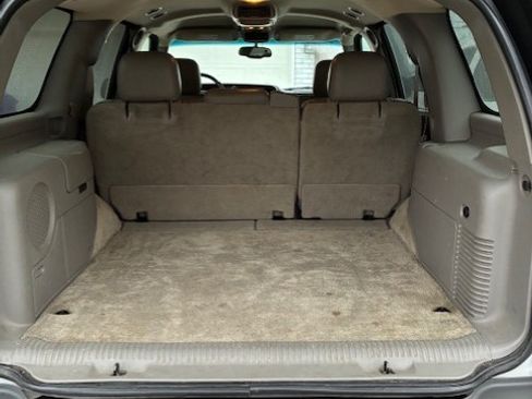 Used 2003 Chevrolet Tahoe LT image 13