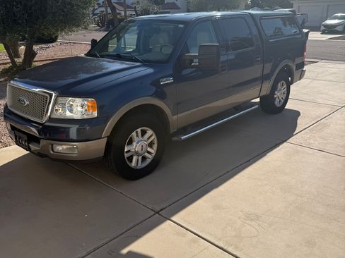 Used 2004 Ford F150 Lariat image 2