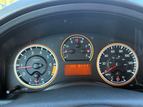 Used 2012 Nissan Armada SV image 15