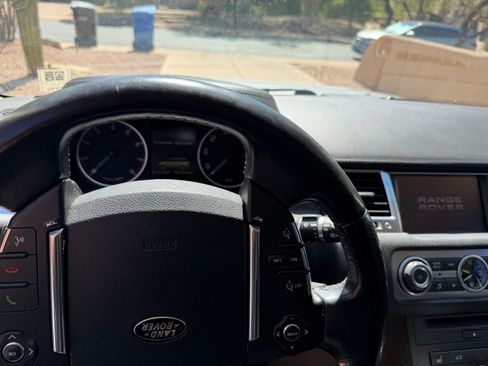 Used 2012 Land Rover Range Rover Sport HSE LUX AWD/4WD image 9