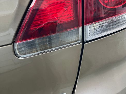 Used 2013 Toyota Venza LE image 6