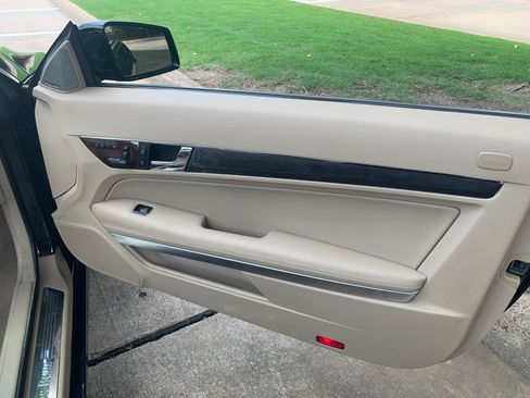 Used 2011 Mercedes-Benz E 350 Cabriolet image 14