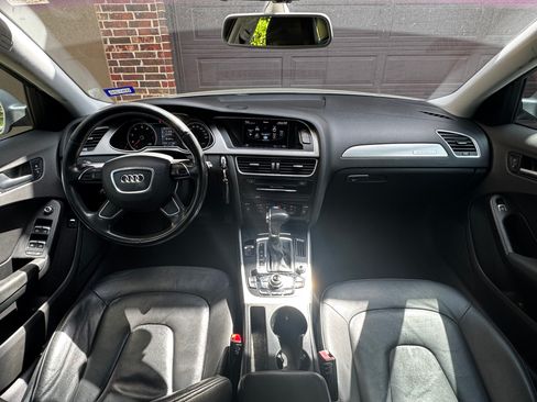 Used 2013 Audi A4 2.0T Premium image 11