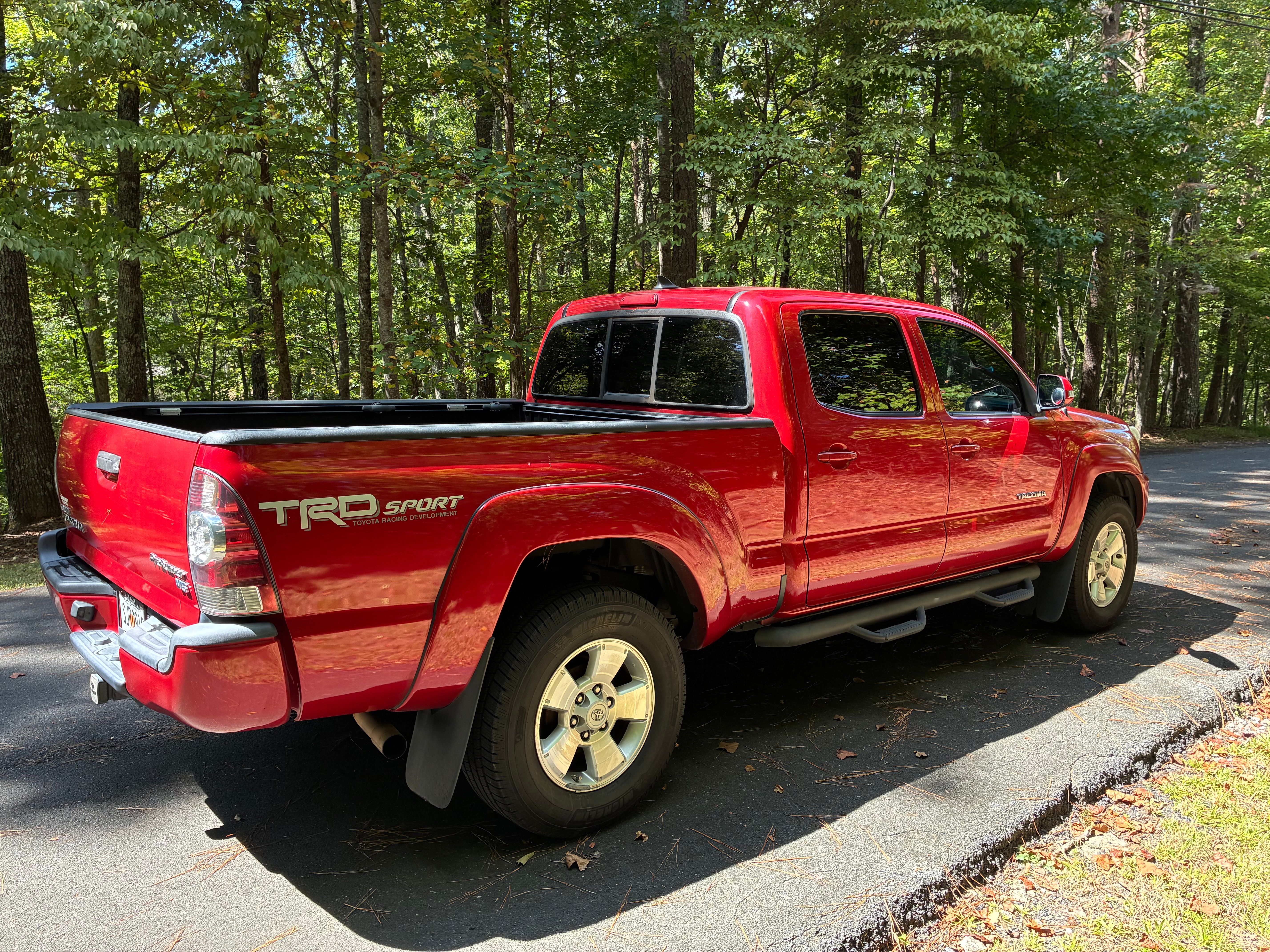 Used 2014 Toyota Tacoma PreRunner w/ TRD Sport Package RWD image 5