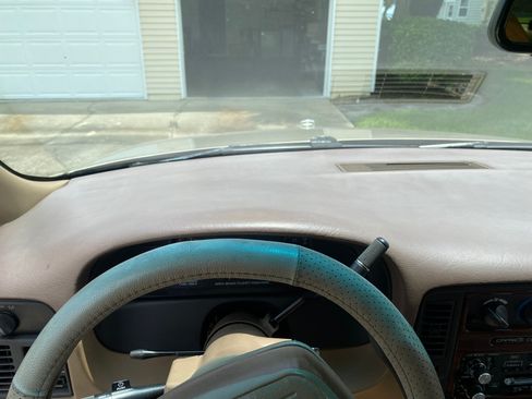 Used 1994 Chevrolet Caprice Classic RWD image 20
