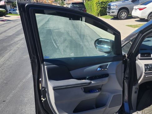 Used 2016 Honda Odyssey EX-L image 9