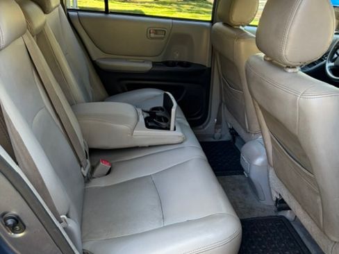 Used 2007 Toyota Highlander Sport AWD/4WD image 16