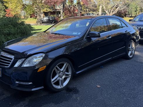 Used 2013 Mercedes-Benz E 350 4MATIC Sedan image 5