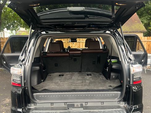 Used 2015 Toyota 4Runner Limited AWD/4WD image 6