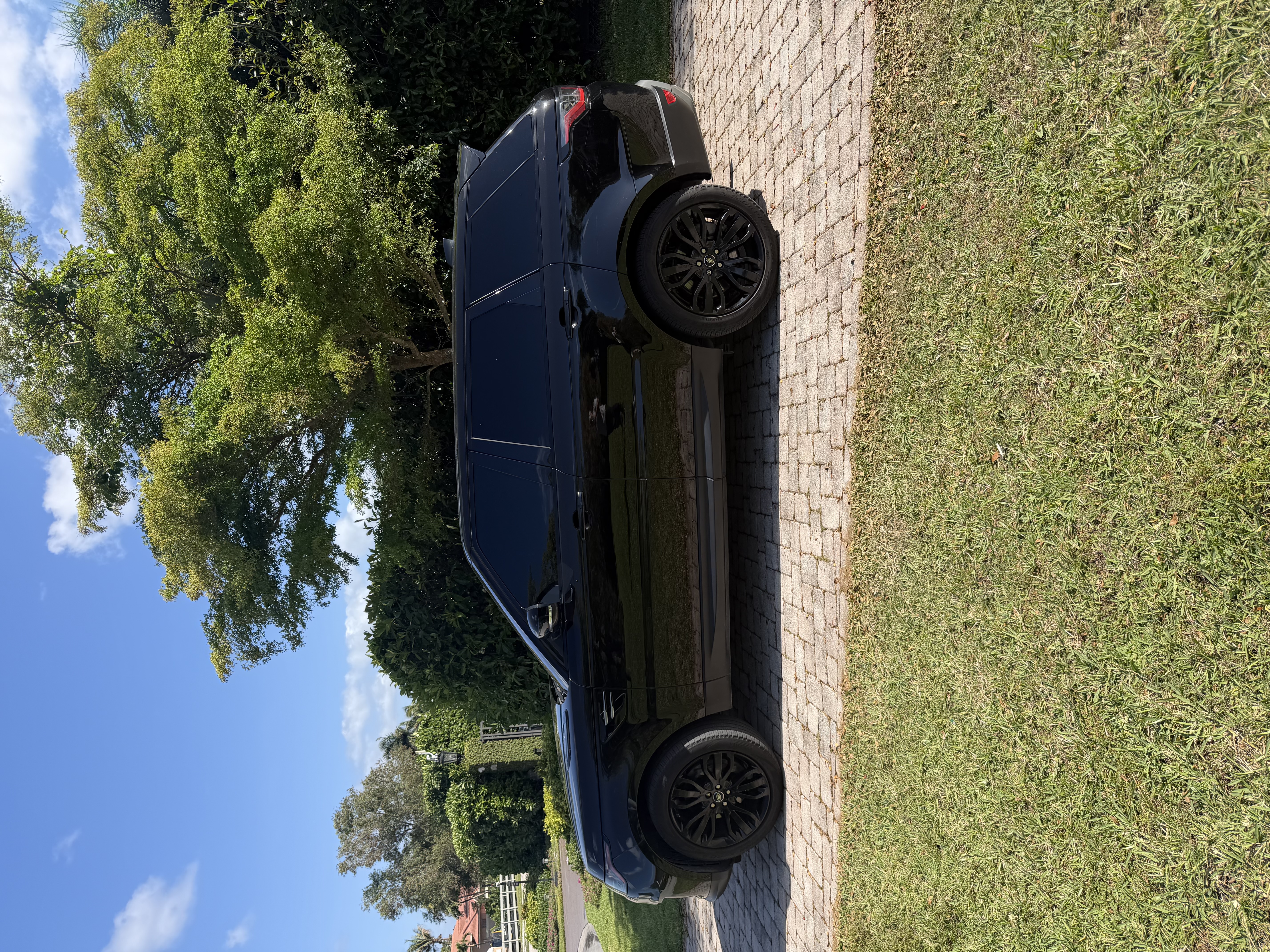 Used 2021 Land Rover Range Rover Sport SE AWD/4WD image 6