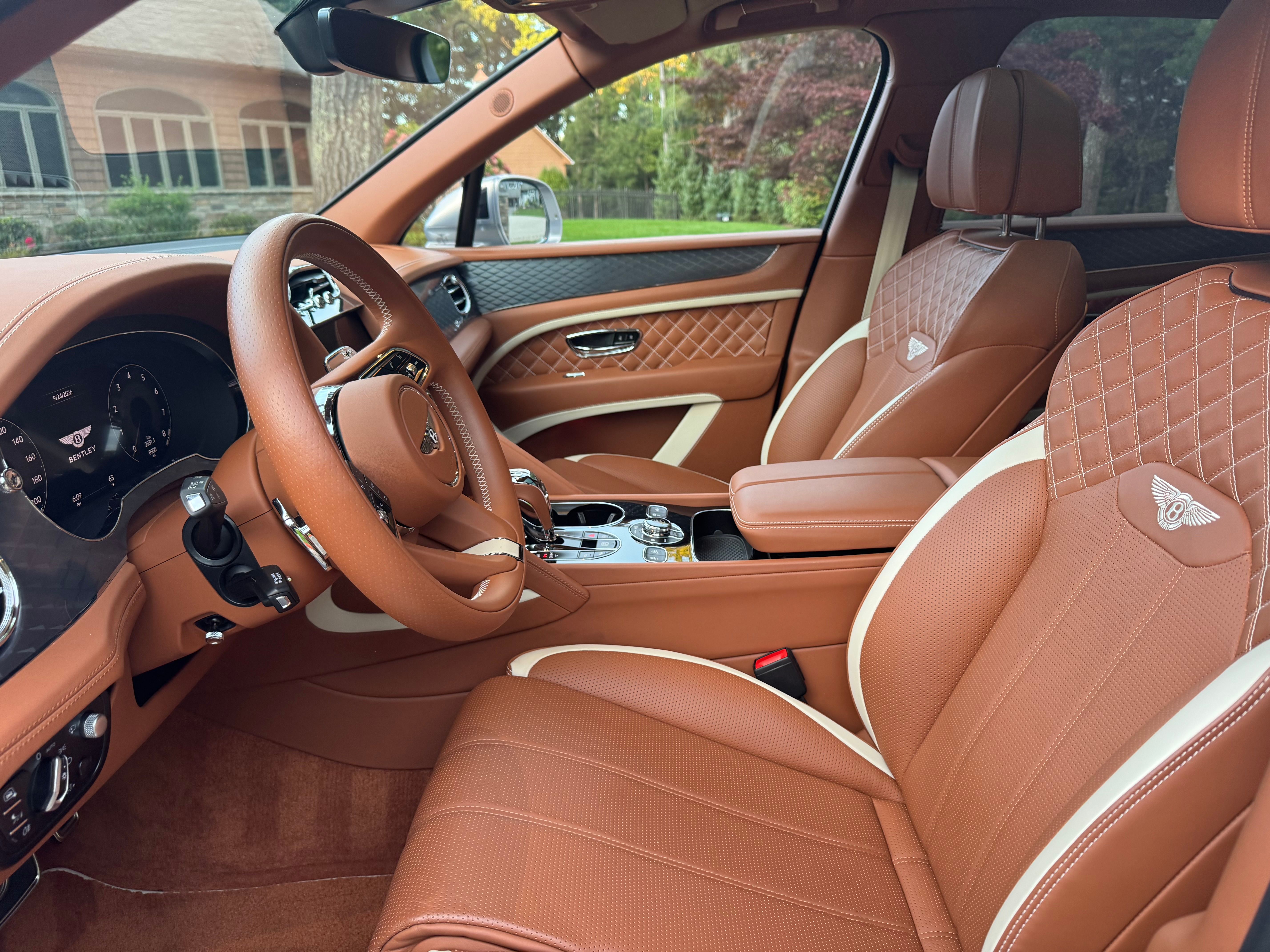 Used 2022 Bentley Bentayga Speed AWD/4WD image 13