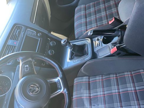 Used 2016 Volkswagen GTI S image 13