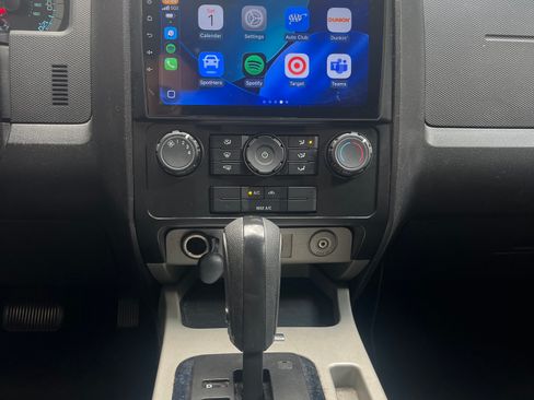 Used 2010 Ford Escape XLT image 13