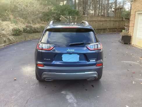 Used 2021 Jeep Cherokee Limited image 9