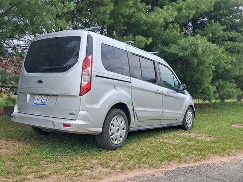 Used 2014 Ford Transit Connect XLT FWD image 5