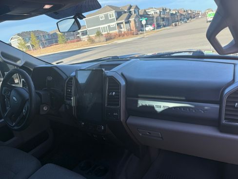 Used 2019 Ford F250 XLT w/ XLT Value Package image 14