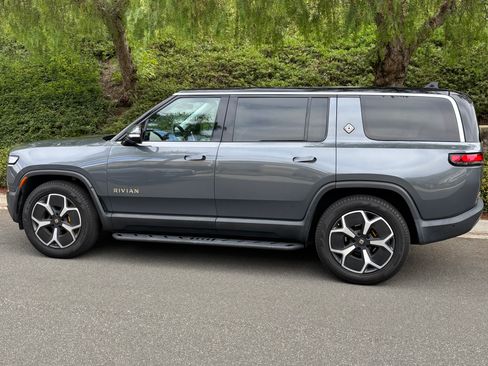 Used 2023 Rivian R1S Adventure Quad AWD/4WD image 8