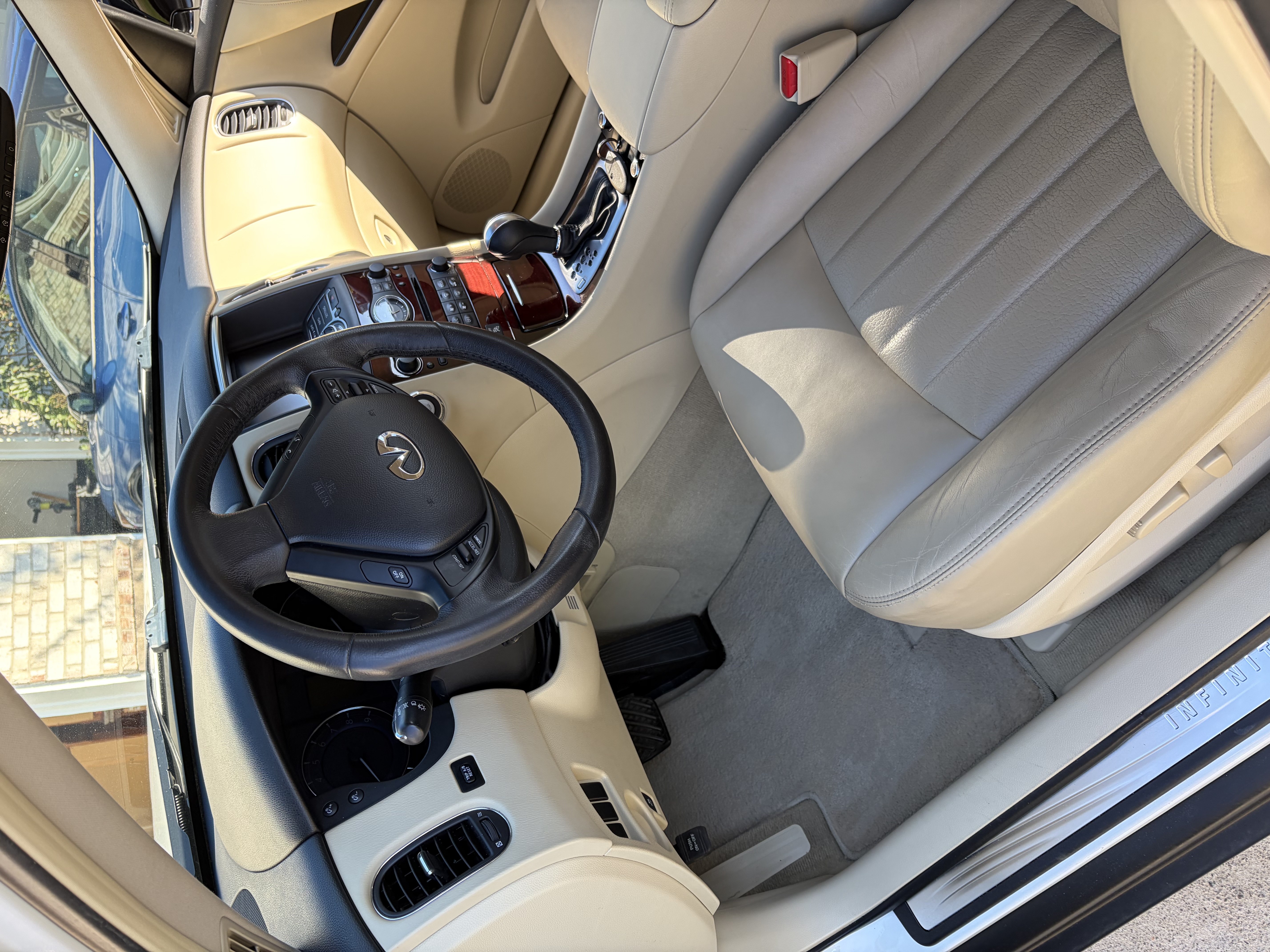 Used 2016 INFINITI QX50 AWD w/ Premium Package image 9