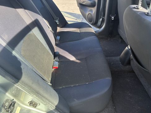 Used 2012 Nissan Versa SL w/ SL Tech Pkg image 9