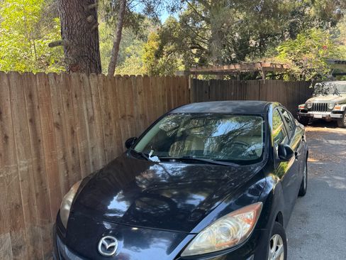 Used 2010 MAZDA MAZDA3 i Touring FWD image 13