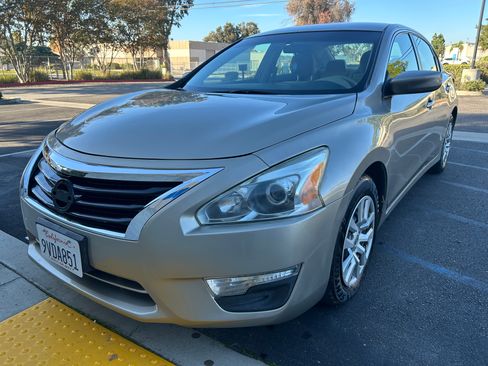 Used 2013 Nissan Altima 2.5 S image 4
