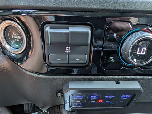 Used 2022 Chevrolet Silverado 1500 LT Trail Boss w/ LT Trail Boss Premium Package image 26