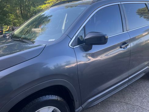 Used 2019 Subaru Ascent 8-Passenger AWD/4WD image 4