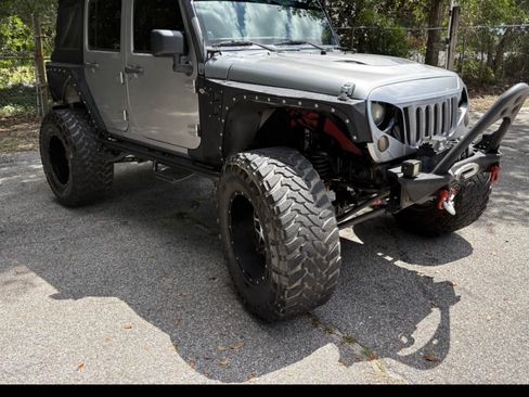 Used 2014 Jeep Wrangler Unlimited Sport w/ Connectivity Group image 5