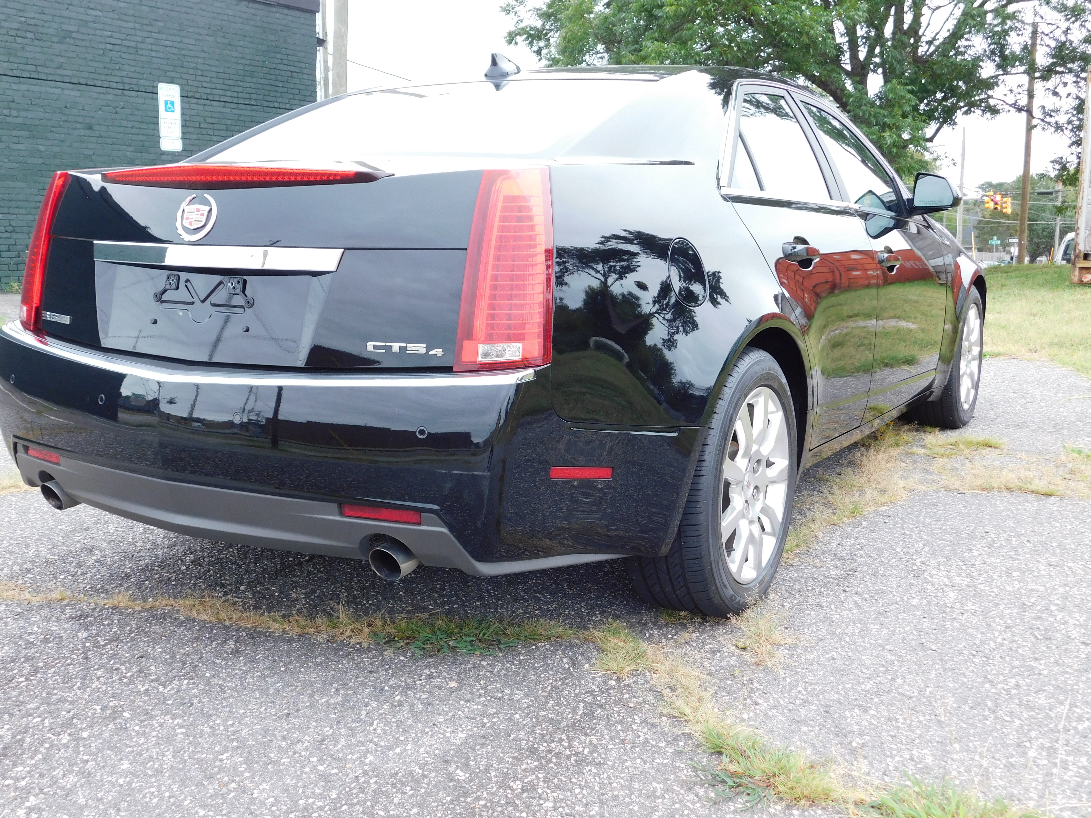 Used 2009 Cadillac CTS 3.6 AWD image 4