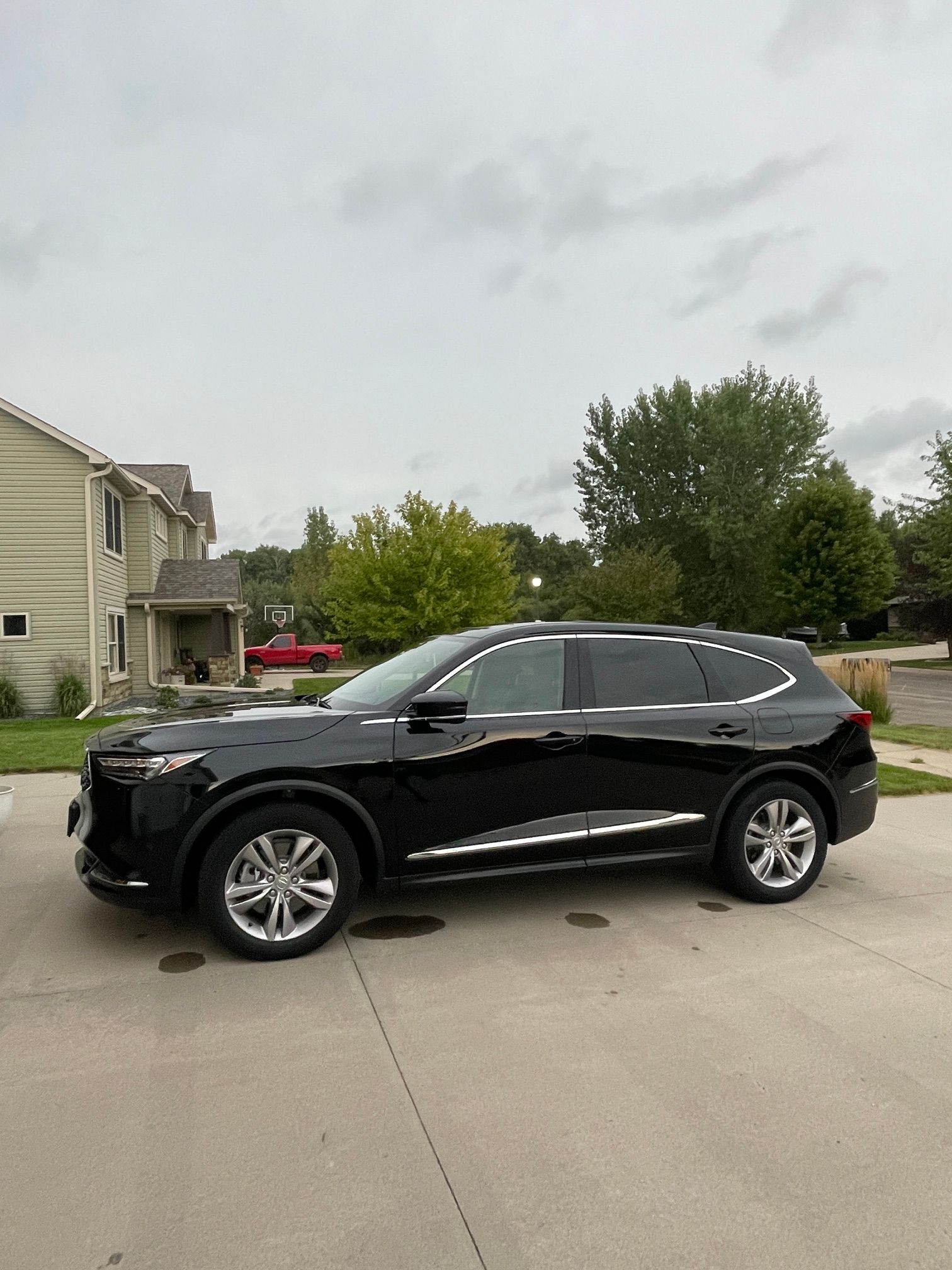 Used 2022 Acura MDX SH-AWD image 2