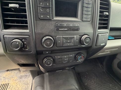 Used 2018 Ford F150 XL w/ Equipment Group 101A Mid AWD/4WD image 13